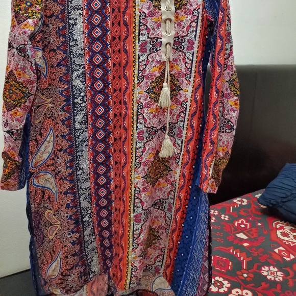 Tunic - Picture 2 of 2